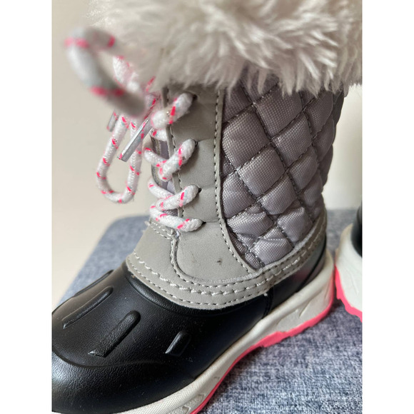 Carters Little Girls Toddler Size 5 Winter Snow Boots Duck Boots - Picture 6 of 13